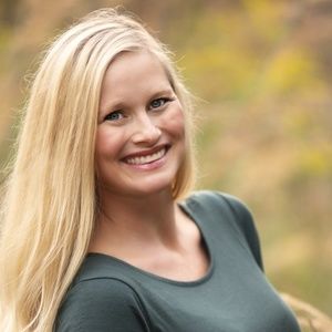 Meet your Posher, Abbi